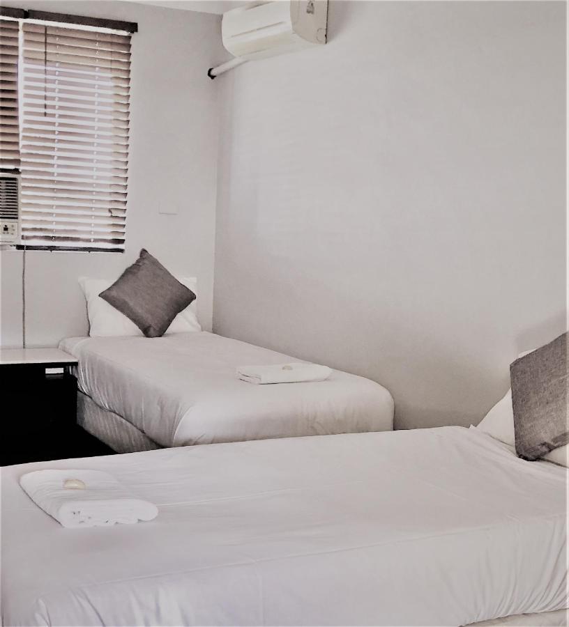 Almond Inn Tamworth Buitenkant foto